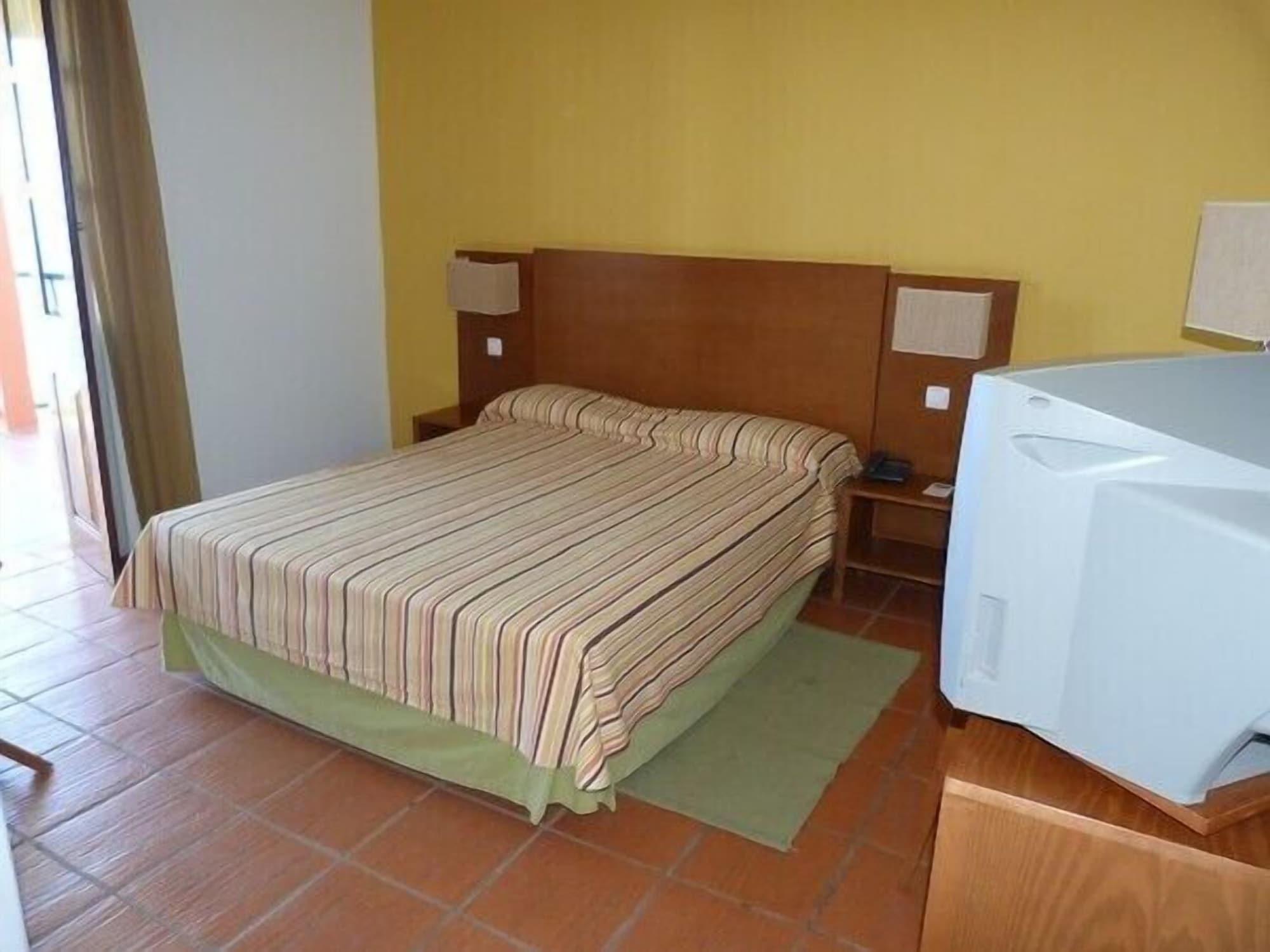 Bamboo Xaguate Hotel เซาฟิลิเป ภายนอก รูปภาพ